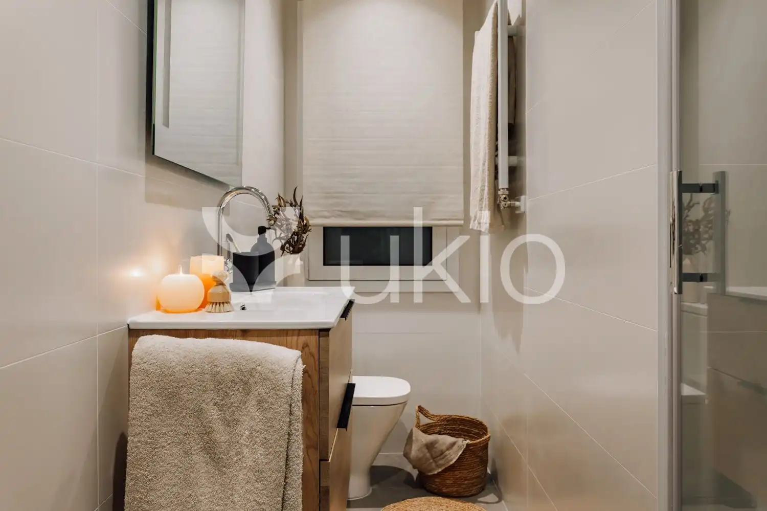 Badezimmer von Wohnungen zur Miete in Barcelona mit Klimaanlage, Heizung und Möbliert