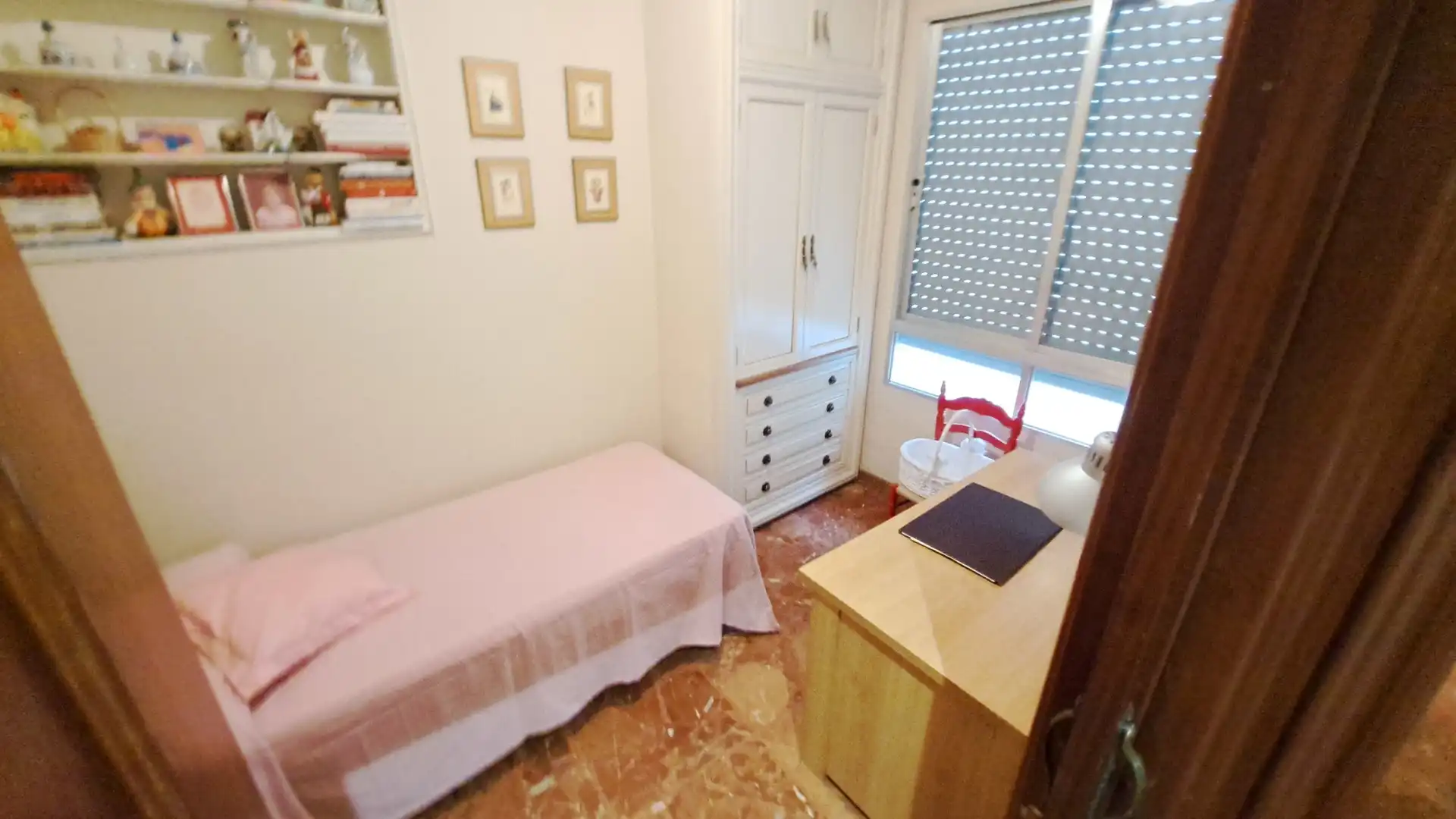 Habitación de Casa adosada en venta en Guadassuar