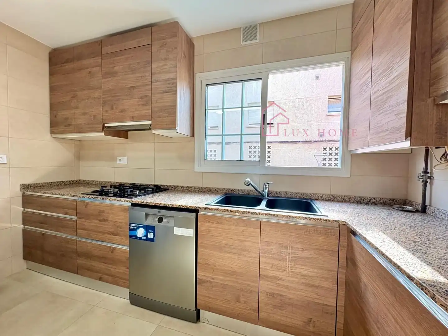 Casa con terraza en venta en Santa Perpètua de Mogoda, imagen 4