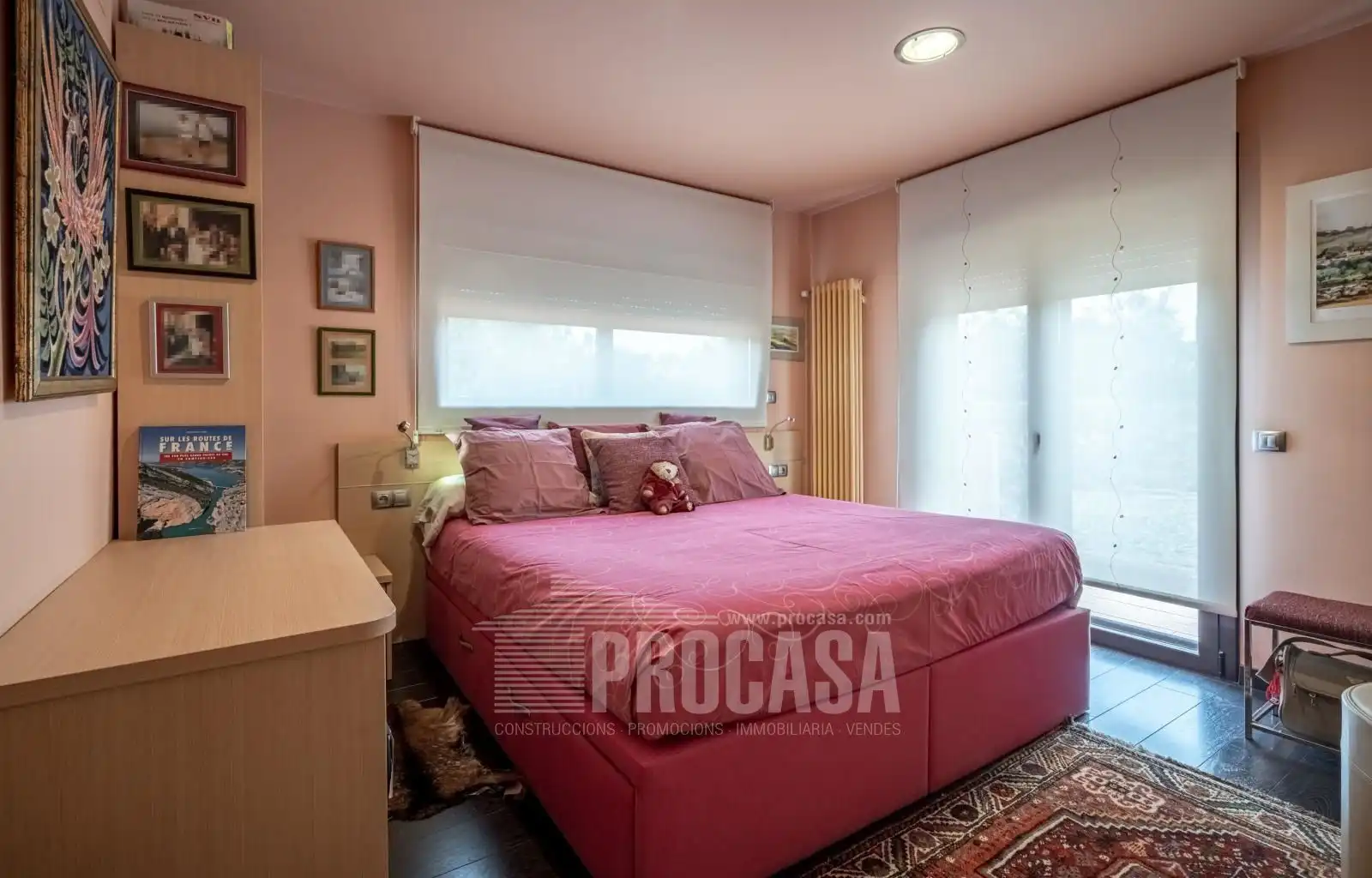 Bedroom of Houses for sale in Masarac i Vilarnadal  with Air Conditioner, Storage room and Swimming Pool