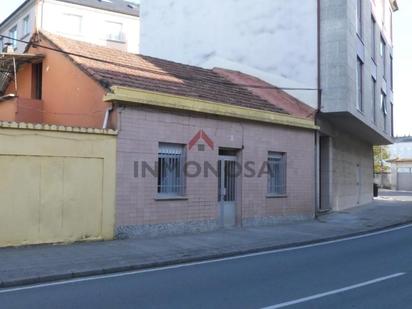 Vista exterior de Casa adosada en venda en Ferrol amb Terrassa