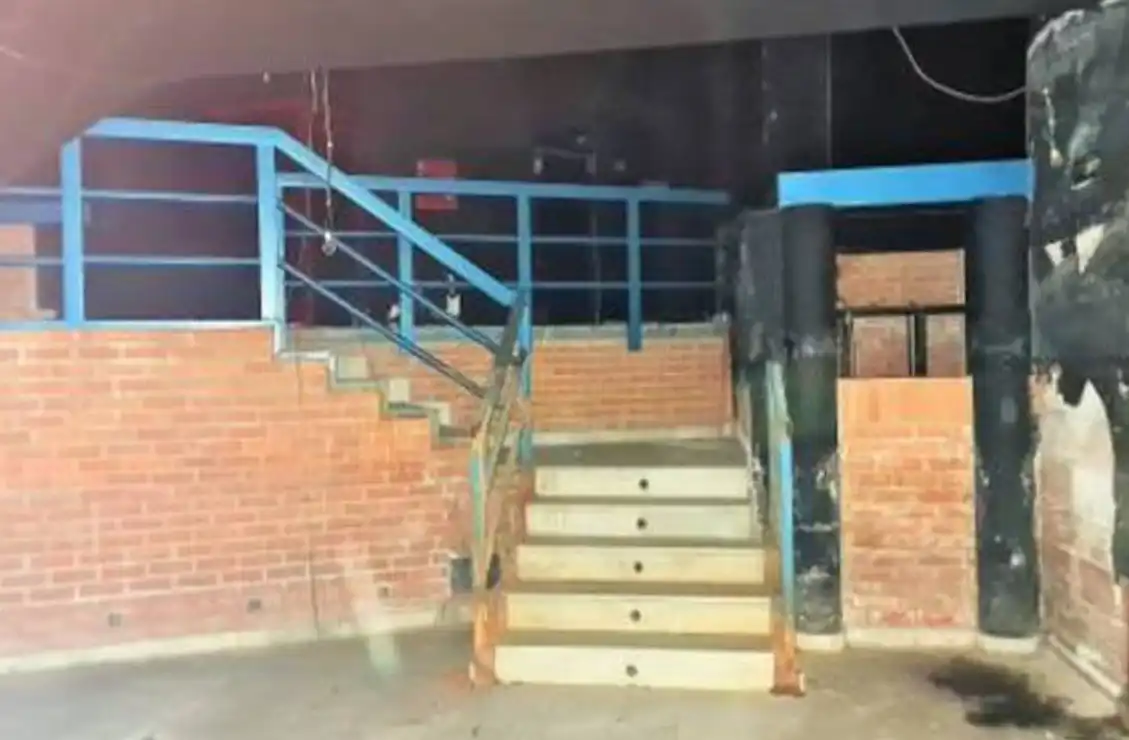 Local comercial en venda a Avenida de Atenas, imagen 7