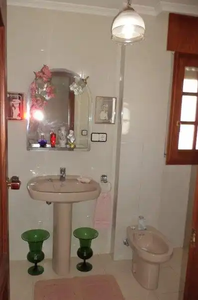 Bany de Casa o xalet en venda en Mutxamel amb Calefacció, Jardí privat i Terrassa
