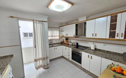 Kitchen of Flat for sale in  Valencia Capital  with Balcony and Alarm