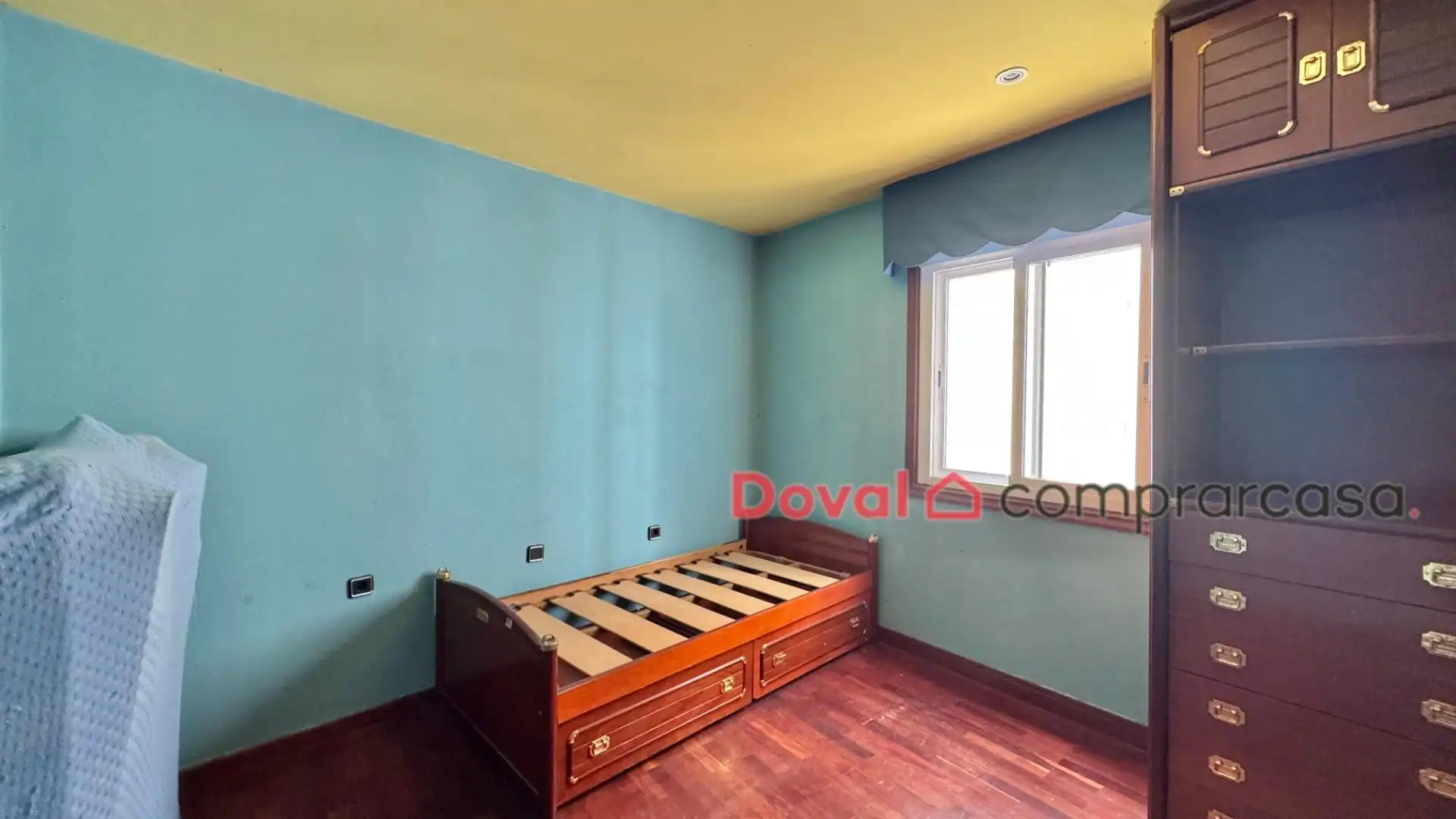 Bedroom of Flat for sale in Vigo   with Parquet flooring