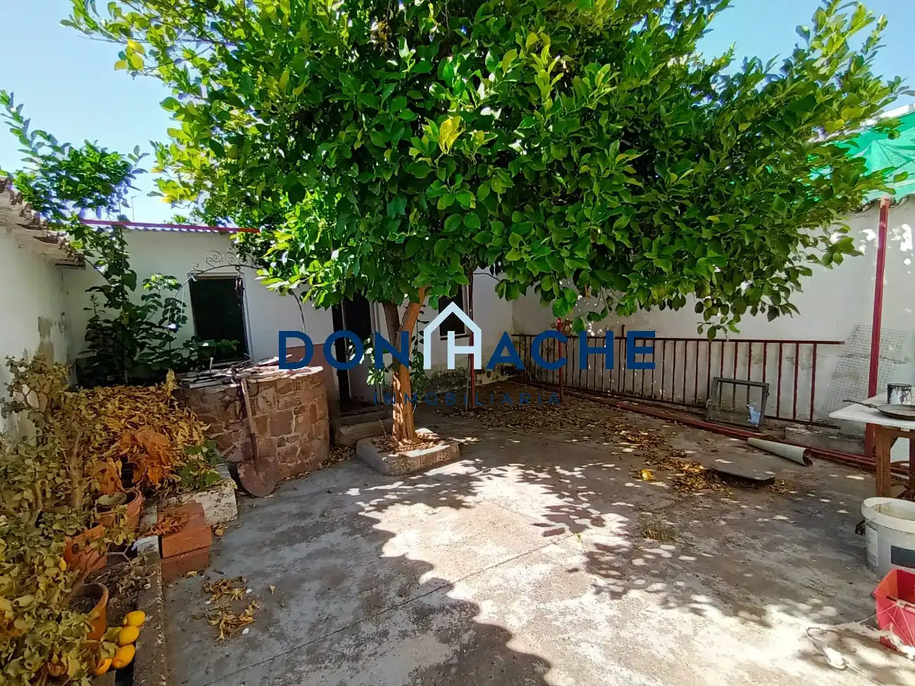 Vista exterior de Casa o xalet en venda en Torremayor amb Terrassa i Traster