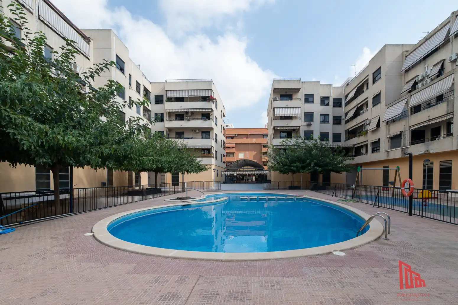 Piscina de Pis en venda en Catarroja amb Aire condicionat, Calefacció i Jardí privat