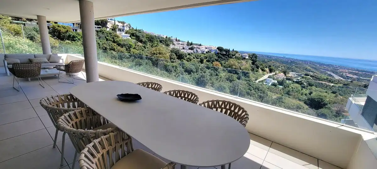 Àtic amb piscina en venda a Río Real - Los Monteros
