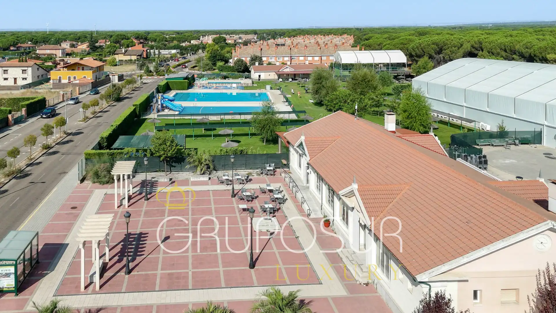 Einfamilien-Reihenhaus zum Verkauf in Aldeamayor de San Martín mit Heizung, Privatgarten und Parkett
