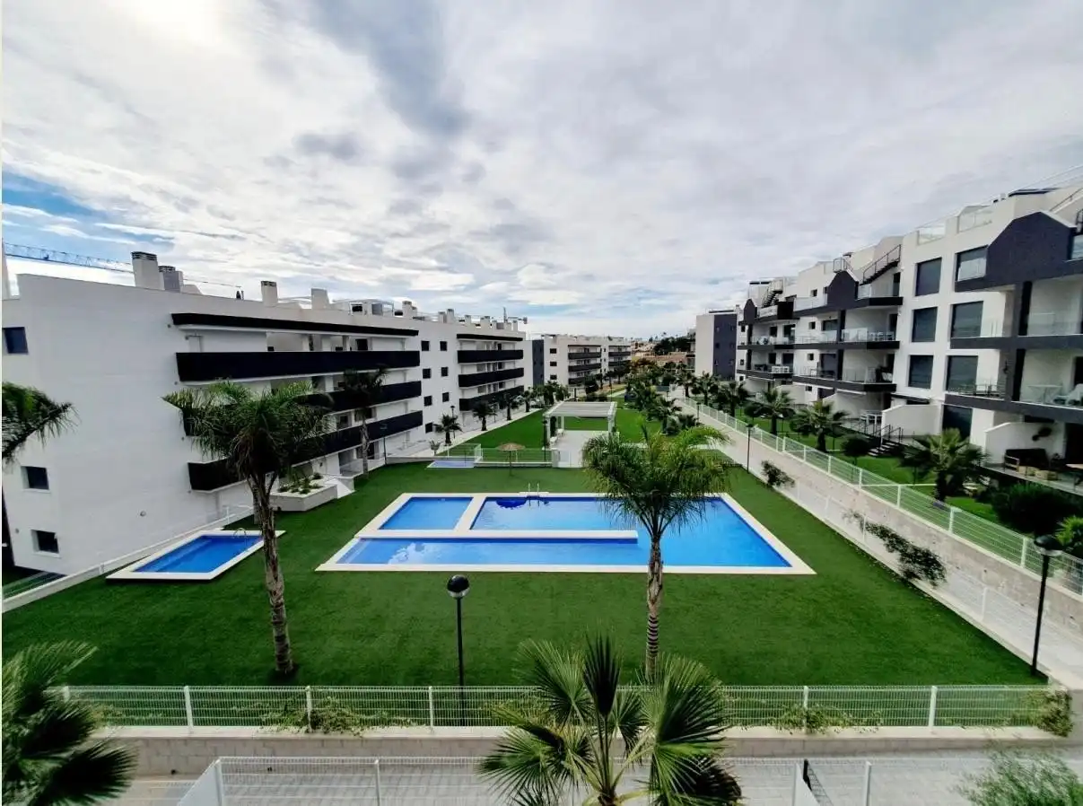 Apartamento con piscina en venta en Orihuela Costa, imagen 17