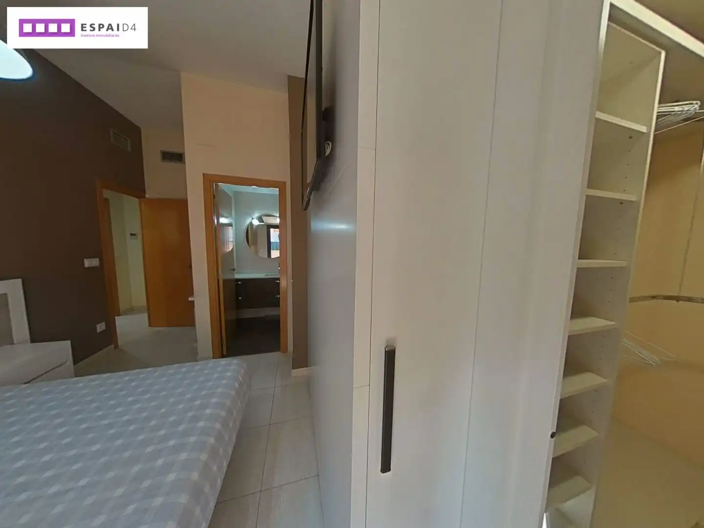 Habitación de Ático en venta en Ripollet con Aire acondicionado, Calefacción y Terraza