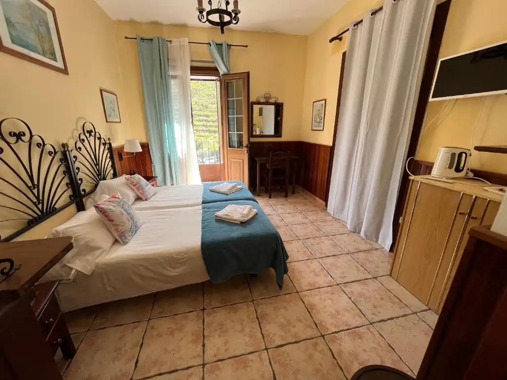 Bedroom of Buildings for sale in Hermigua