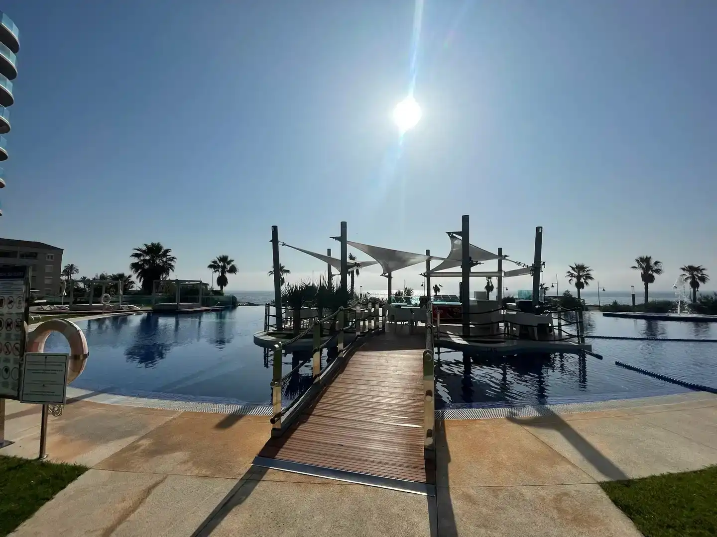 Piscina de Apartamento en venta en Torrevieja con Aire acondicionado y Balcón