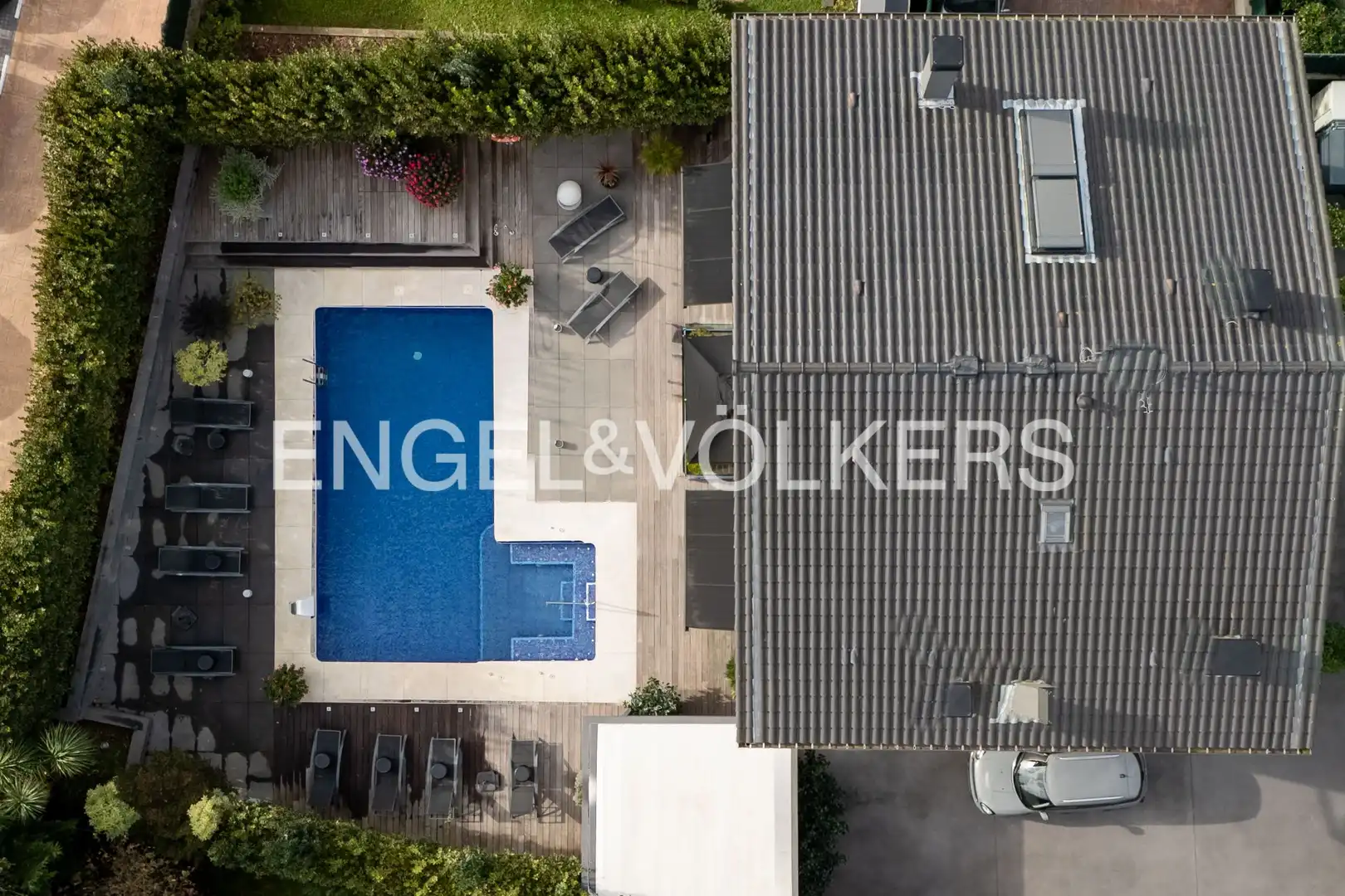 Piscina de Finca rústica en venda en Donostia - San Sebastián  amb Calefacció, Jardí privat i Terrassa