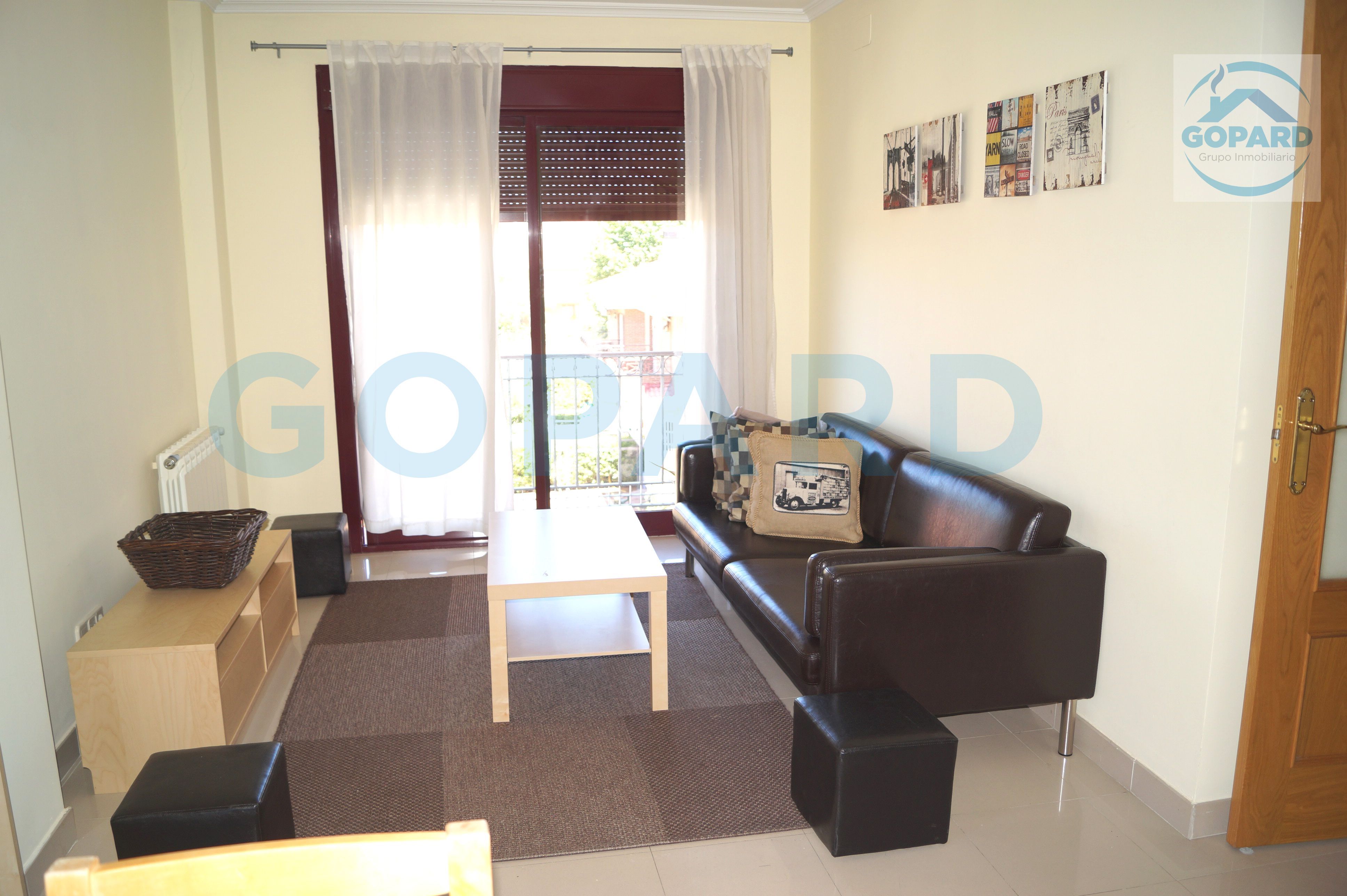 Sala d'estar de Àtic de lloguer en Villaviciosa de Odón amb Aire condicionat, Calefacció i Terrassa