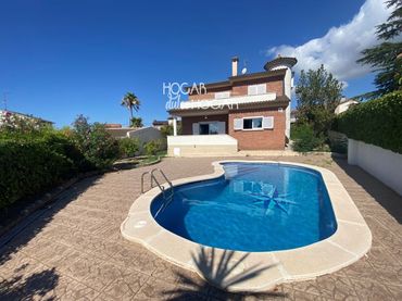 Villa mit Pool zum Verkauf in PATAGONIA