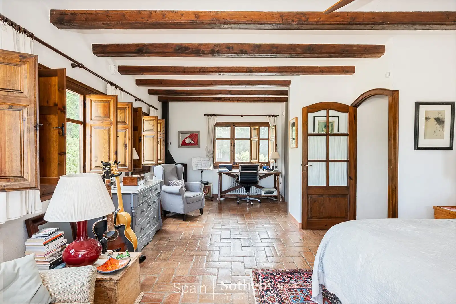 Sala d'estar de Finca rústica en venda en Sant Pere de Ribes amb Aire condicionat, Calefacció i Jardí privat