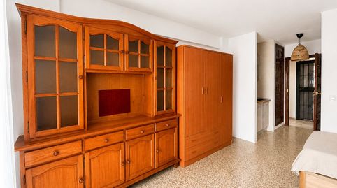 Foto 3 de Apartamento de alquiler en Av. Antonio Toré Toré, Poniente - Faro, Vélez-Málaga