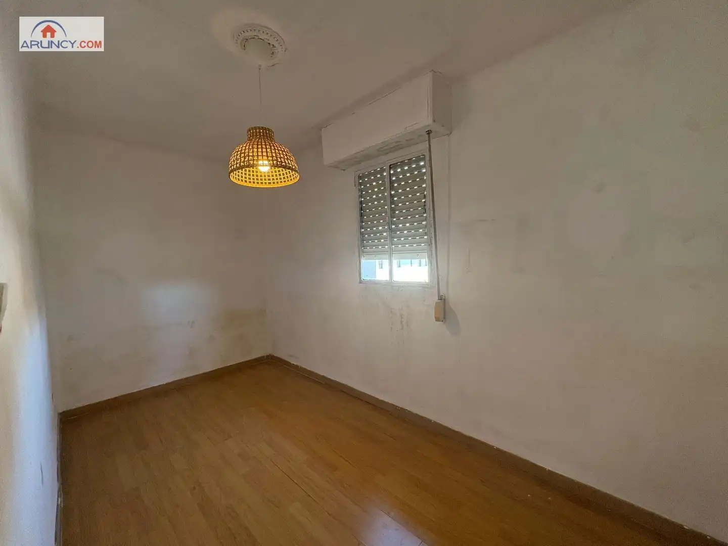 Habitación de Piso de alquiler en Sevilla con Aire acondicionado y Balcón
