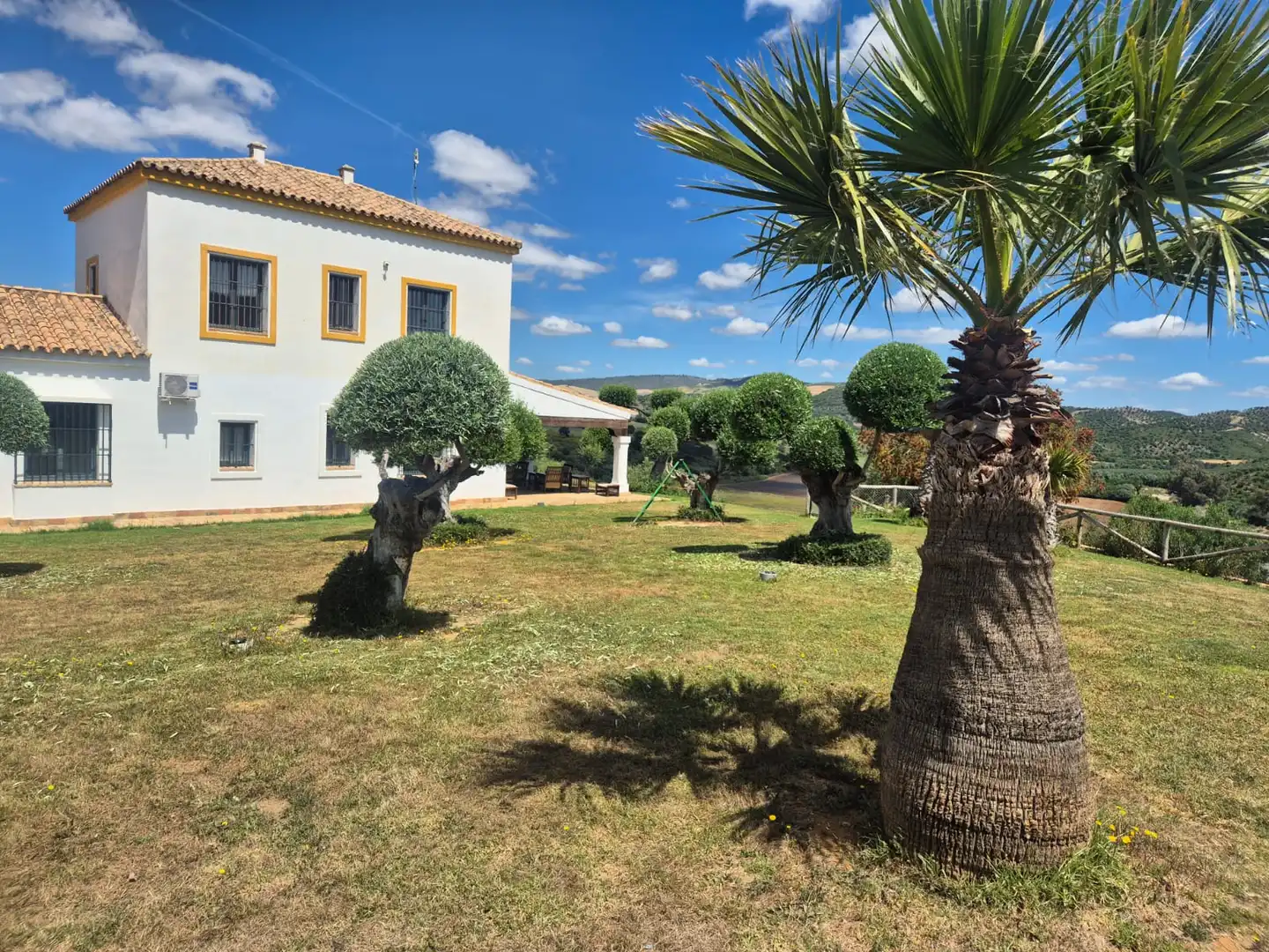 Jardí de Finca rústica en venda en Puerto Serrano amb Aire condicionat, Calefacció i Jardí privat