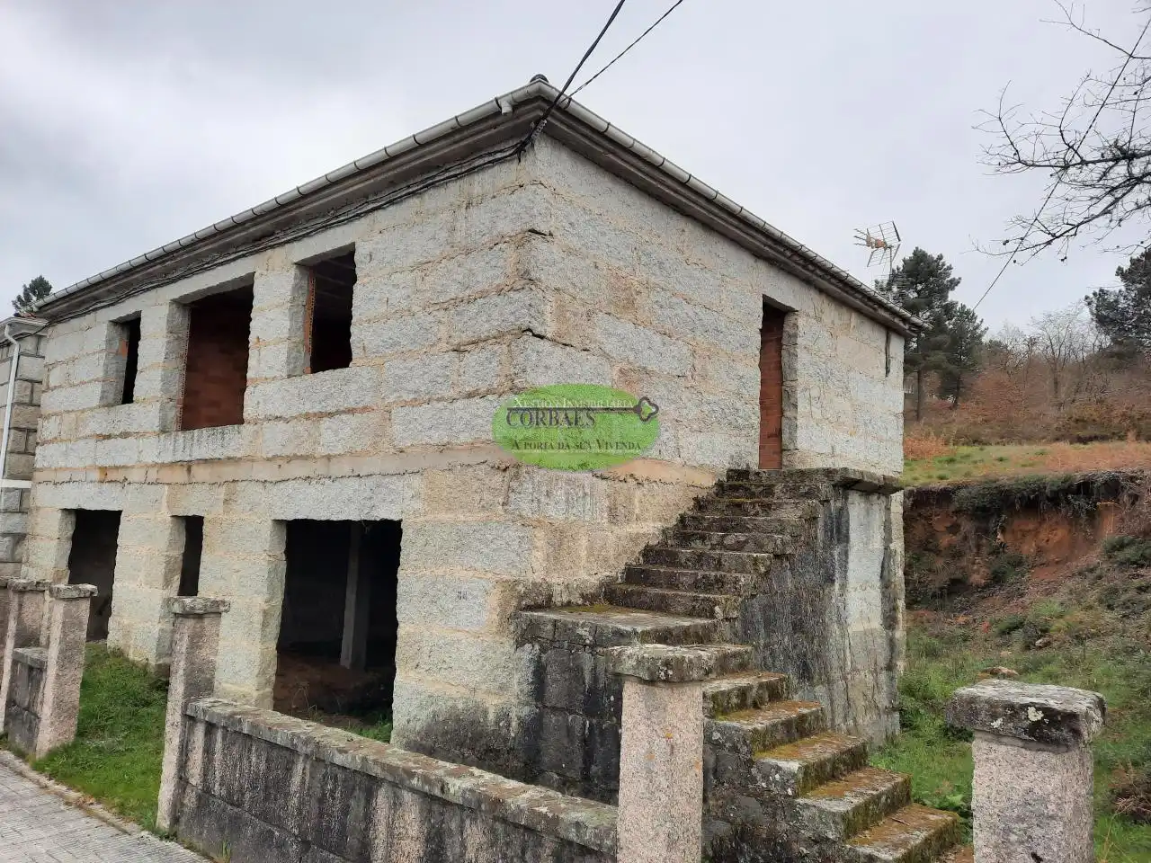 Vista exterior de Casa o xalet en venda en Muíños amb Jardí privat