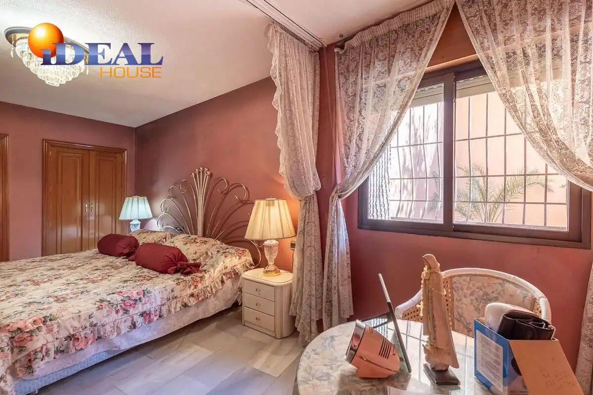 Flat for sale in San Matías - Realejo