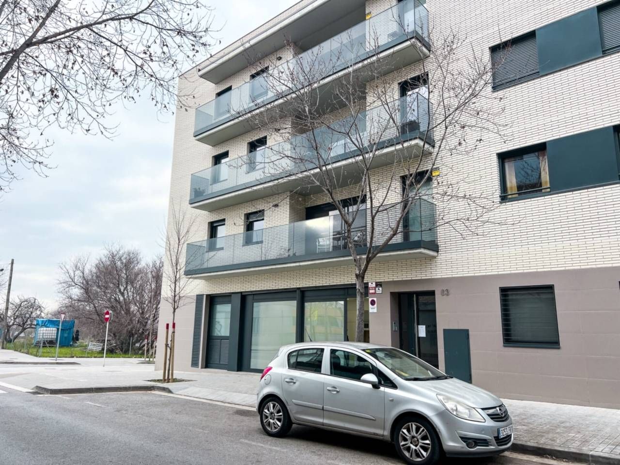 Vista exterior de Local en venta en Granollers