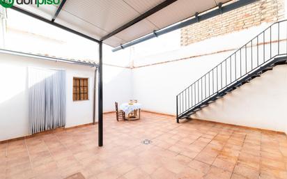 Casa o xalet en venda en Pinos Puente amb Alarma