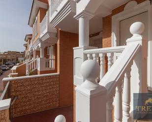 Exterior view of Single-family semi-detached to rent in  Almería Capital  with Air Conditioner, Terrace and Balcony