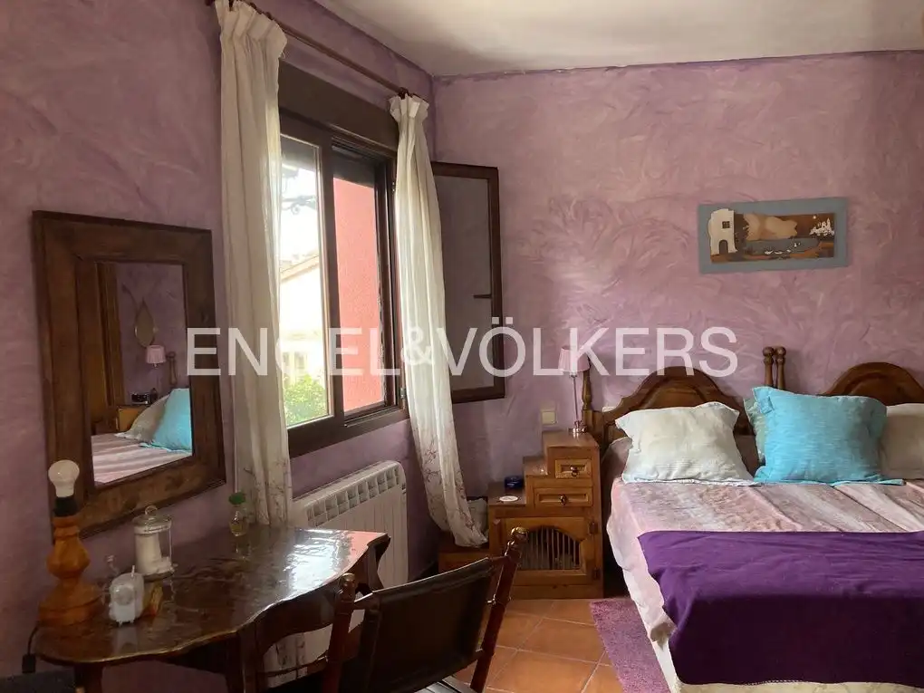 Habitación de Casa adosada en venta en Prádena con Calefacción y Terraza