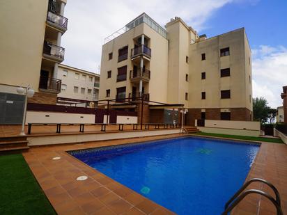 Swimming pool of Flat for sale in El Vendrell  with Air Conditioner, Terrace and Balcony