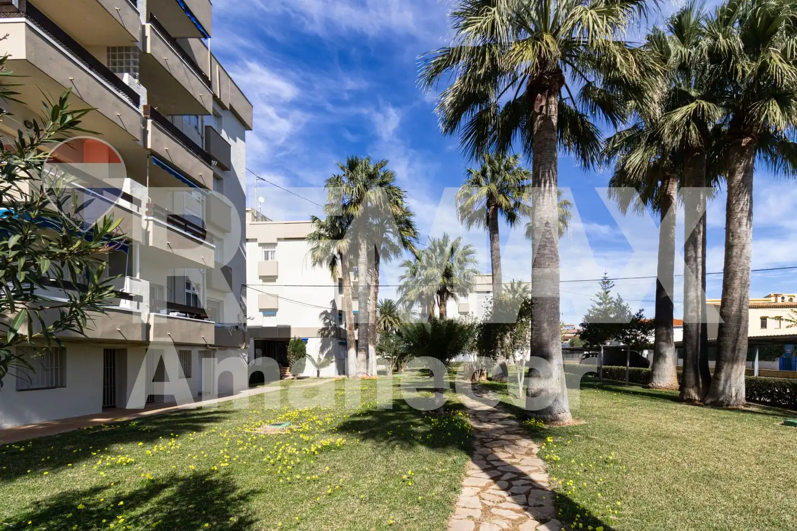 Vista exterior de Piso en venta en Dénia con Jardín privado y Terraza