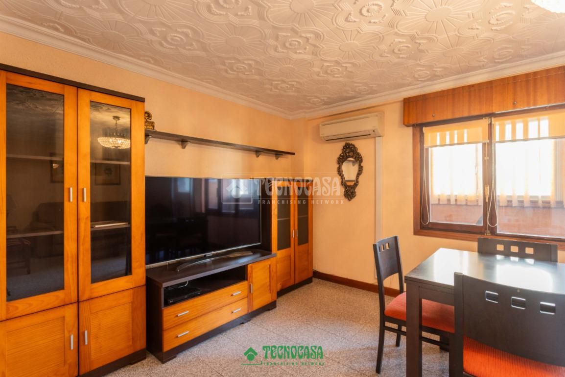 Sala d'estar de Pis en venda en  Almería Capital amb Terrassa