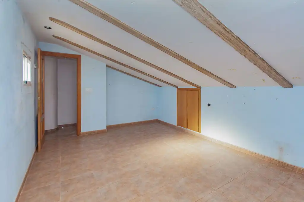Houses for sale in Montroi / Montroy, Valencia