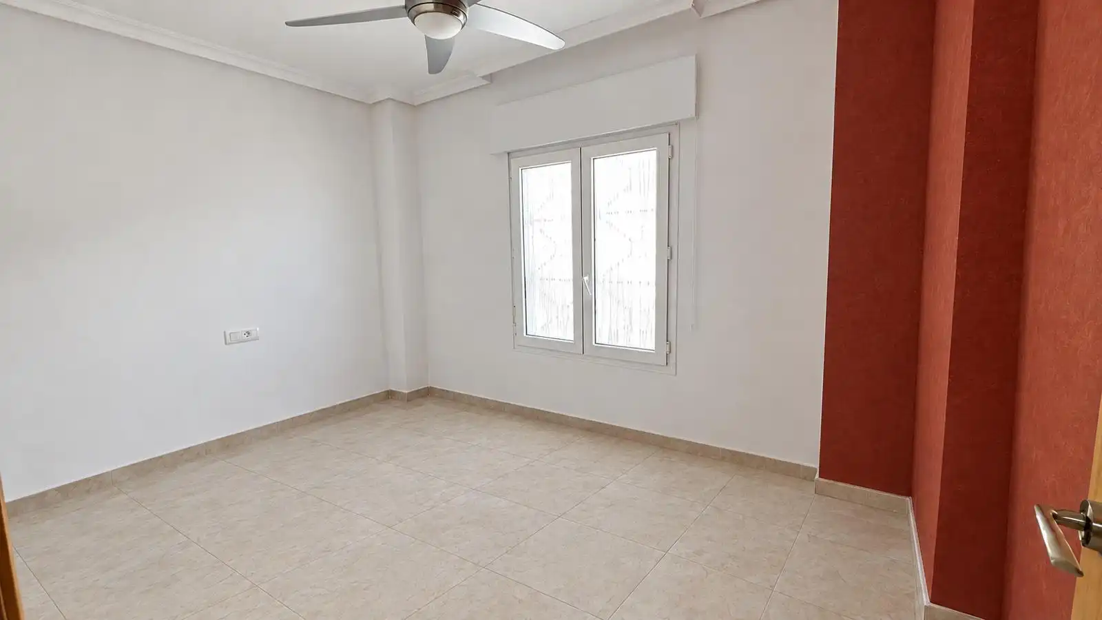 Dormitori de Casa adosada en venda en Oeste