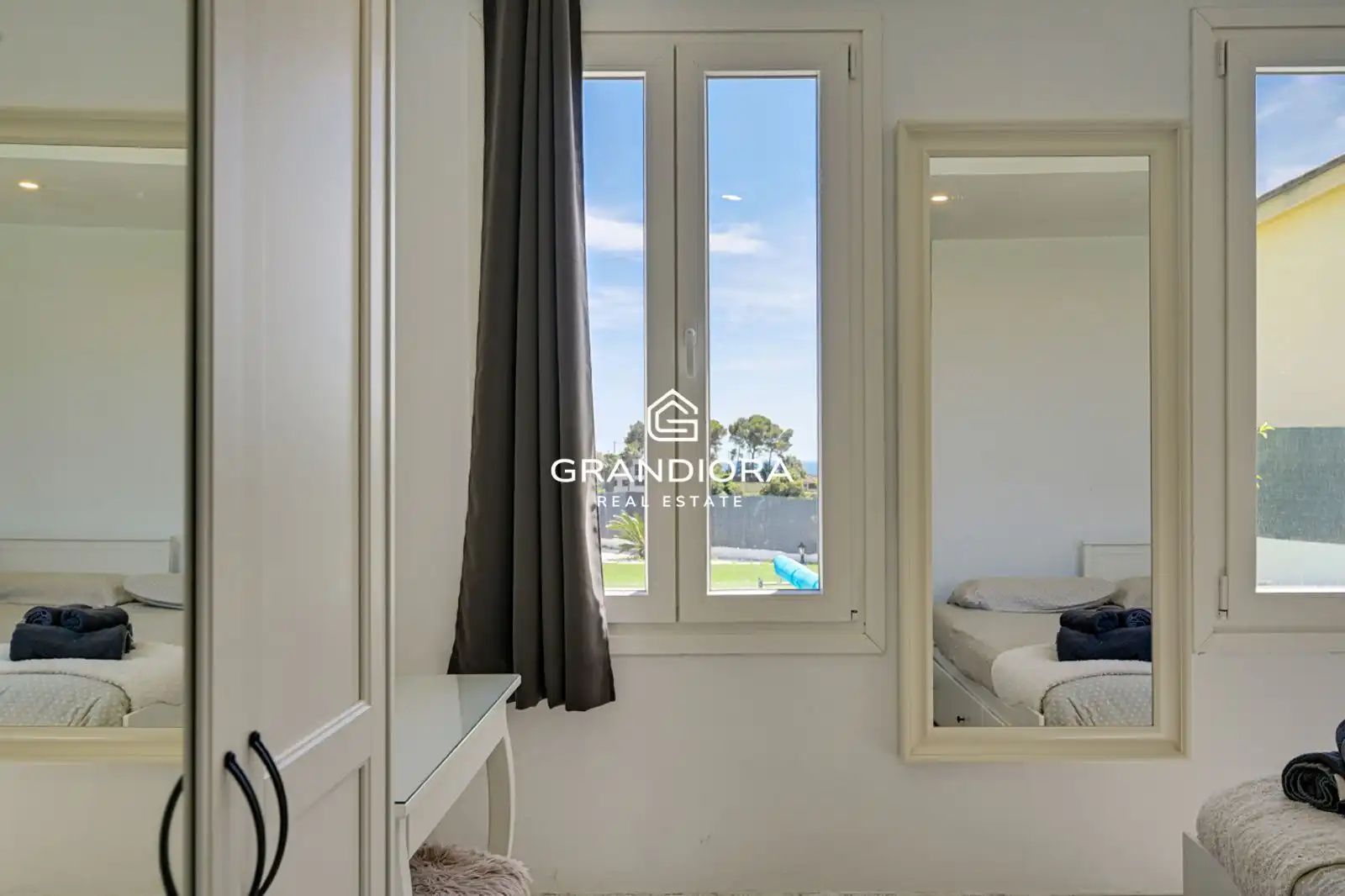 Dormitori de Casa o xalet en venda en Santa Susanna amb Aire condicionat, Terrassa i Traster