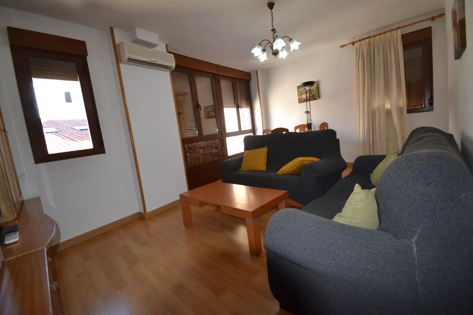 Wohnung zur Miete in Calle Melo, Centro Ciudad