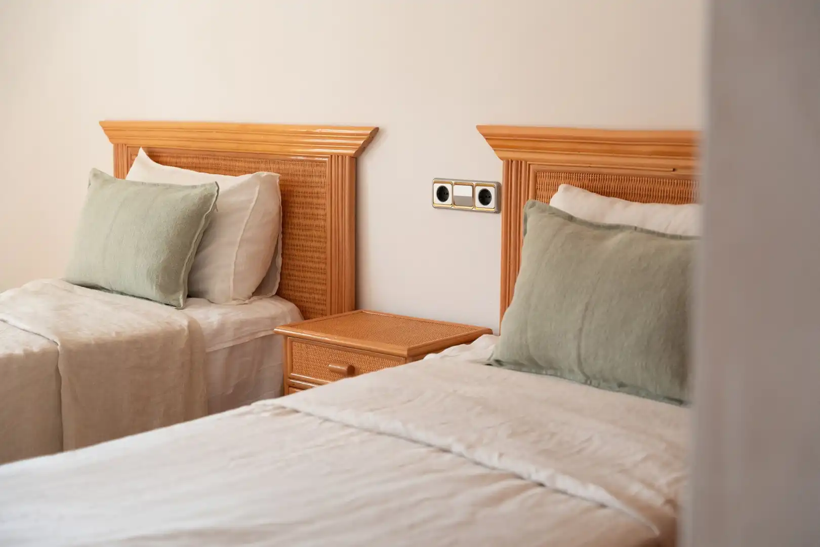 Bedroom of Houses for sale in Lloret de Mar  with Air Conditioner, Terrace and Swimming Pool