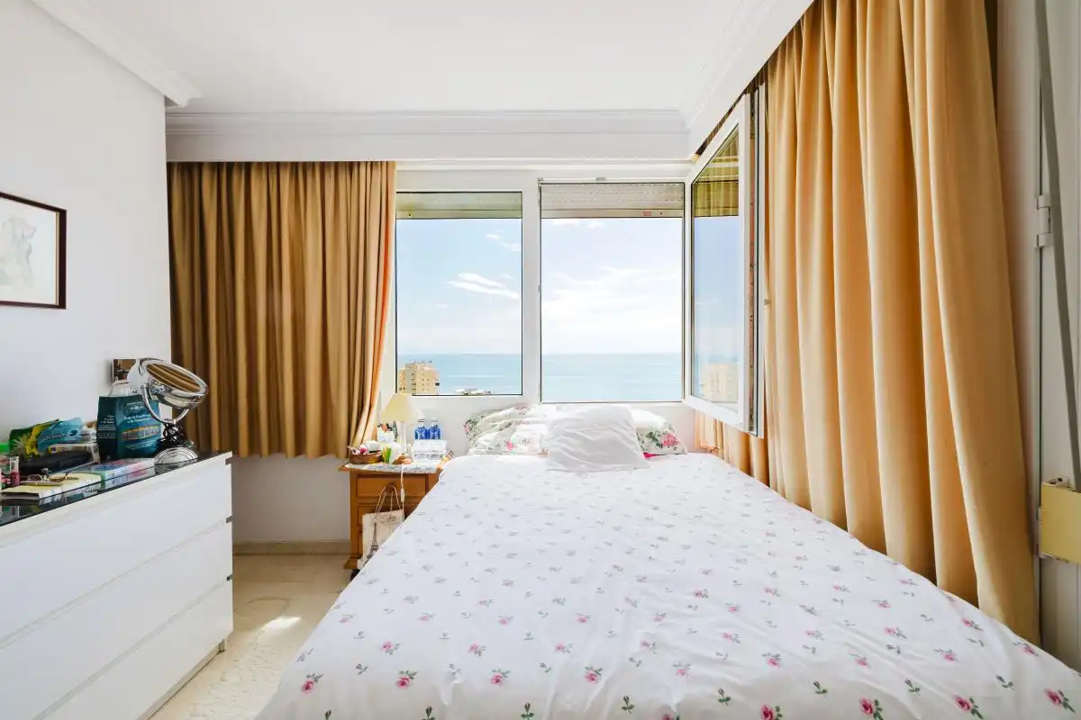 Habitación de Piso en venta en Torremolinos con Aire acondicionado, Calefacción y Jardín privado