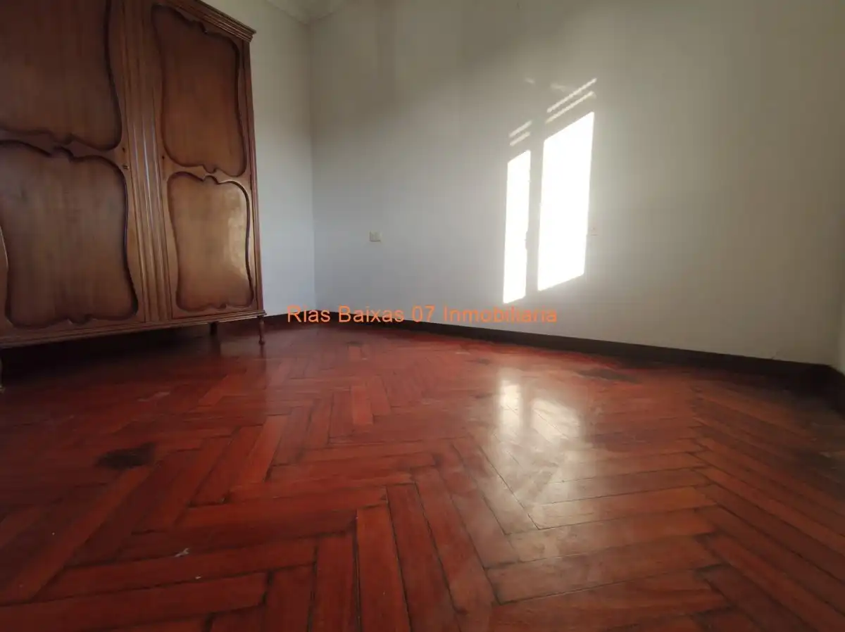 Habitación de Casa o chalet en venta en Vigo  con Calefacción, Jardín privado y Parquet
