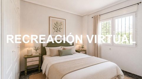 Foto 2 de Casa adosada en venta en Playa Flamenca, Orihuela