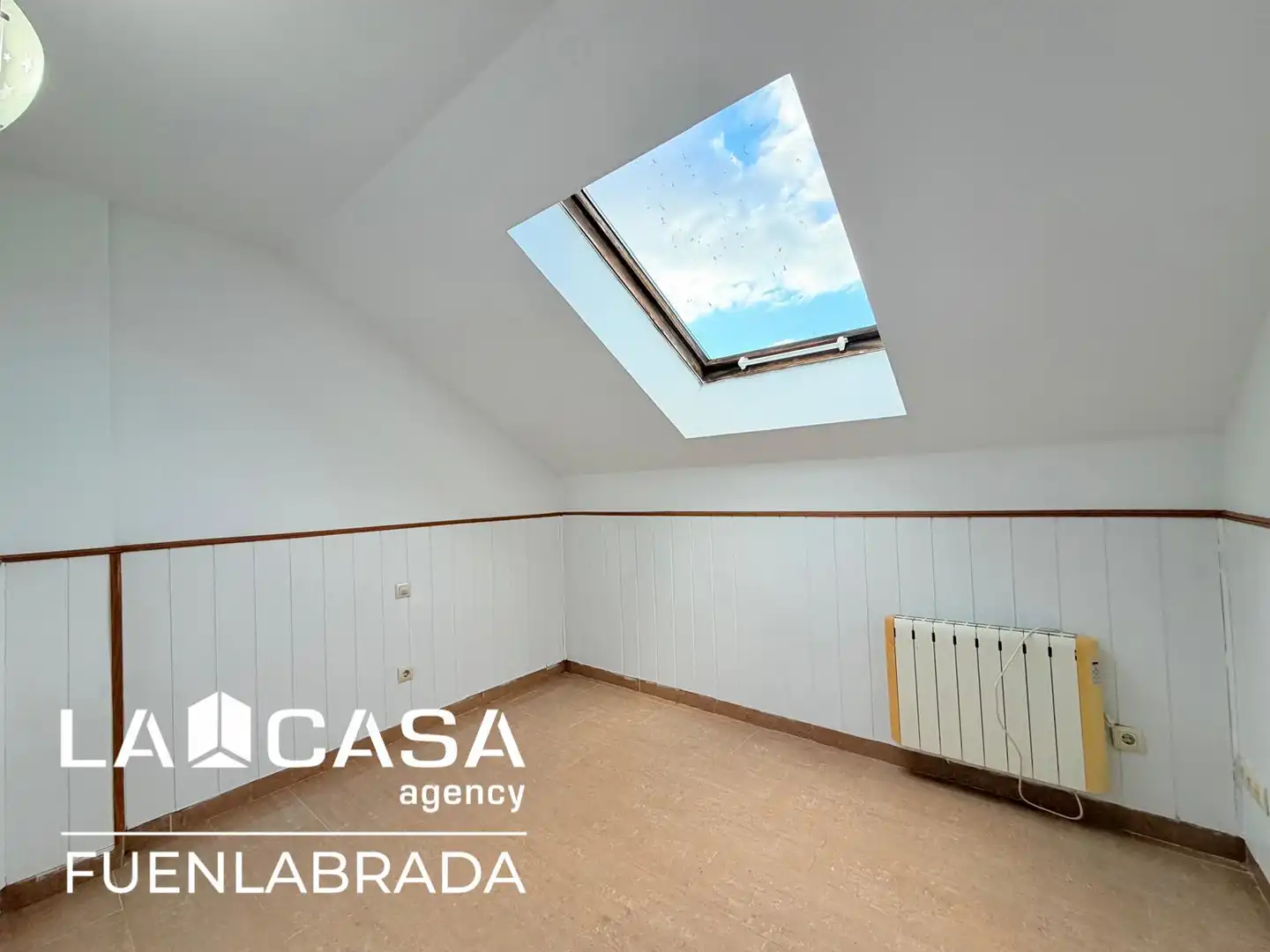 Duplexes for sale in El Viso de San Juan  with Heating, Swimming Pool and Balcony