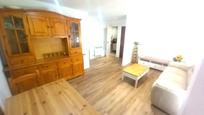 Living room of Flat for sale in  Zaragoza Capital  with Heating, Terrace and Furnished