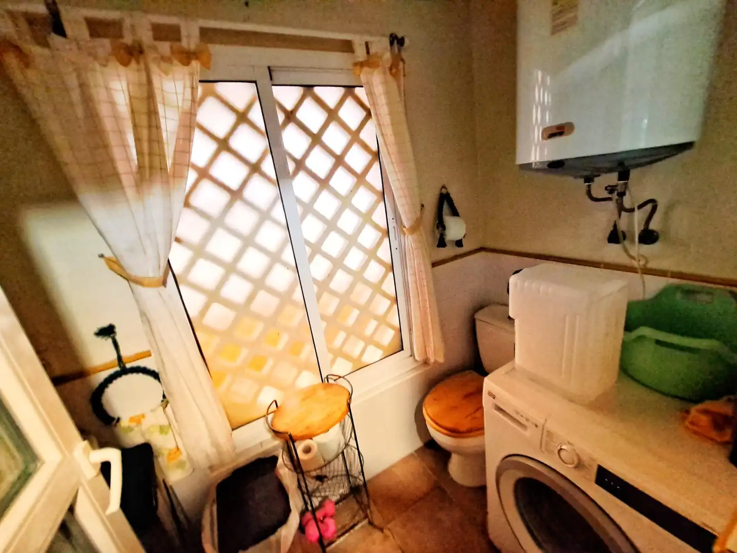 Badezimmer von Wohnungen zum Verkauf in Ayamonte mit Privatgarten, Terrasse und Möbliert