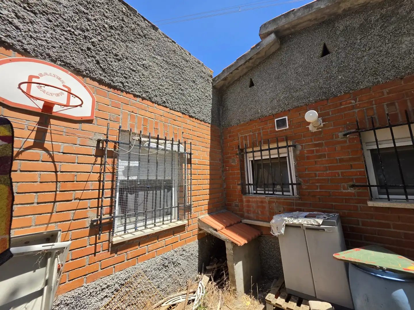 Exterior view of Houses for sale in Fuentidueña de Tajo  with Heating