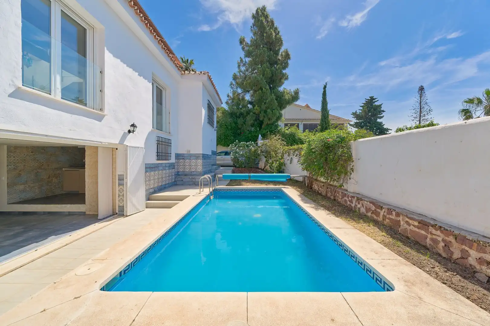 Piscina de Casa o chalet en venta en Málaga con Aire acondicionado, Calefacción y Jardín privado