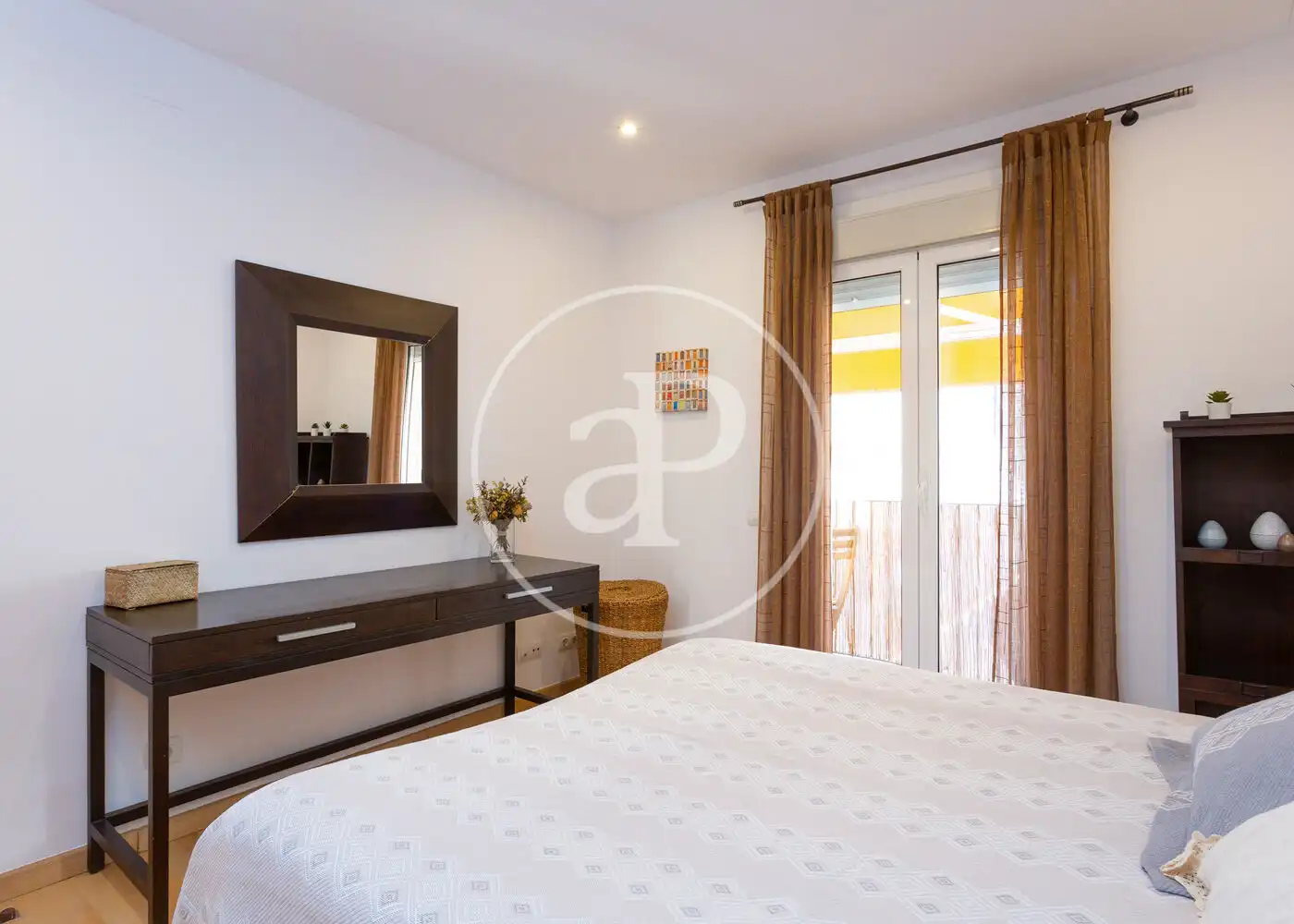 Habitación de Piso en venta en Barcelona con Aire acondicionado, Calefacción y Balcón