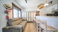 Sala d'estar de Casa o xalet en venda en Atarfe amb Calefacció, Jardí privat i Terrassa