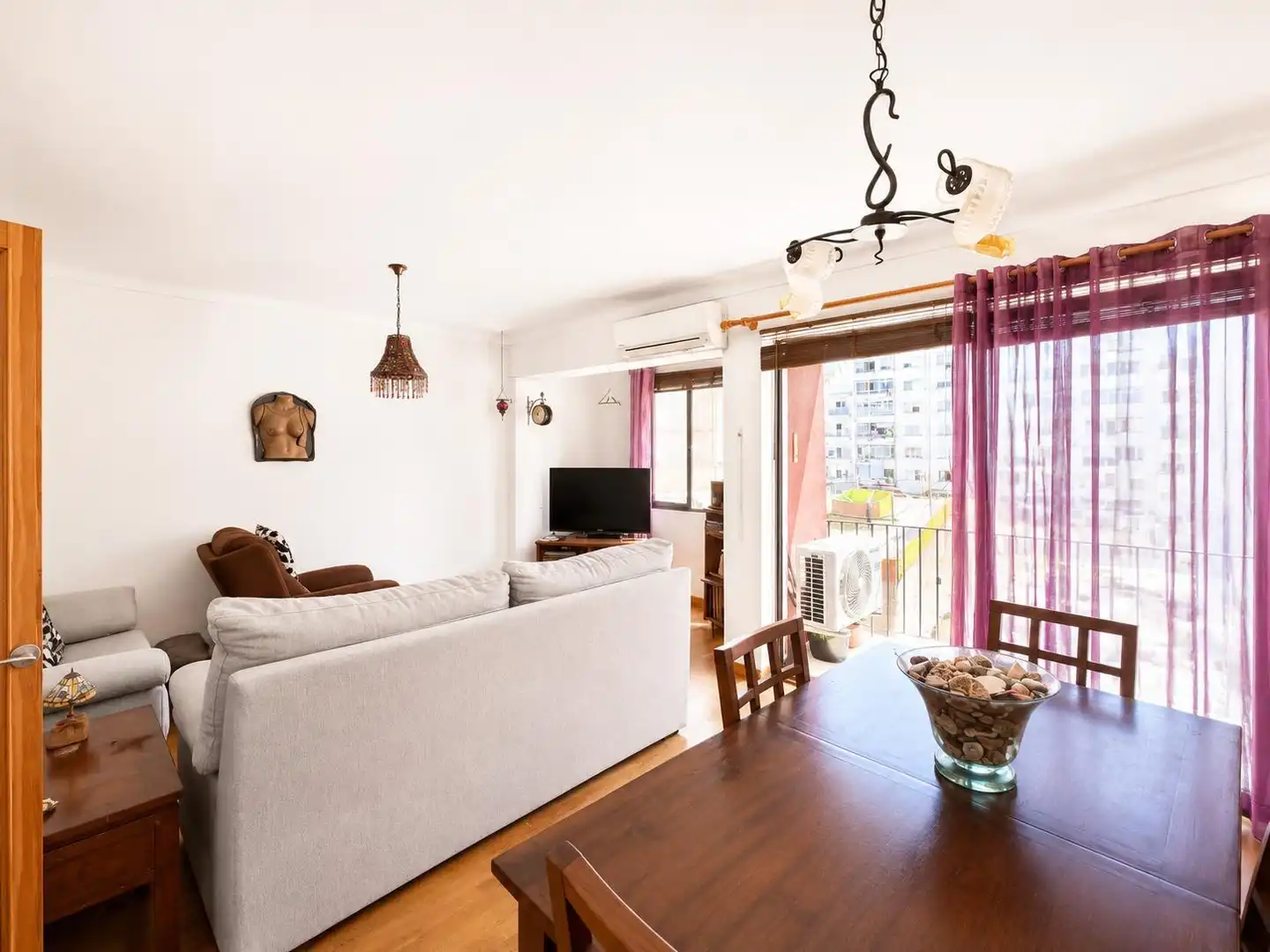 Sala d'estar de Pis en venda en  Palma de Mallorca amb Aire condicionat, Calefacció i Moblat