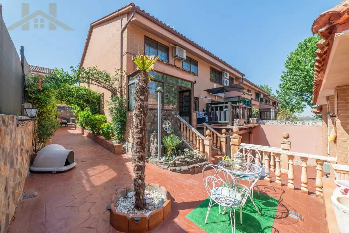 Terraza de Casa o chalet en venta en Mejorada del Campo con Aire acondicionado, Calefacción y Jardín privado